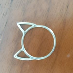 Brass catbird ring